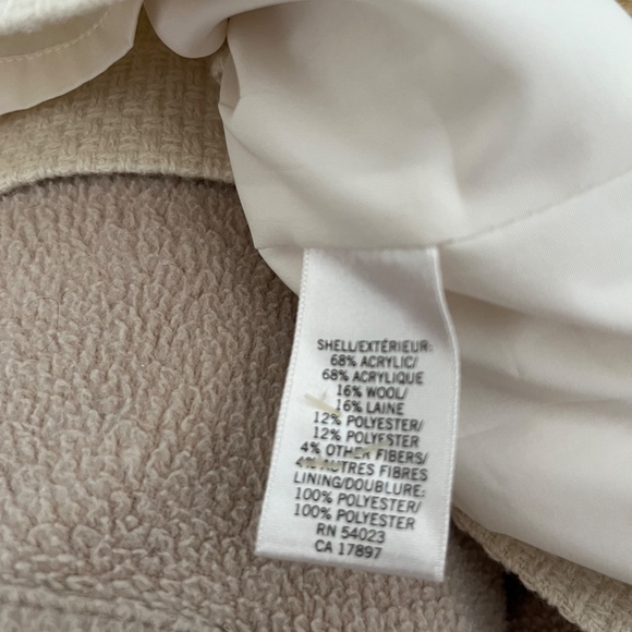 2 Banana Republic Wool mix miniskirts - Picture 3 of 5